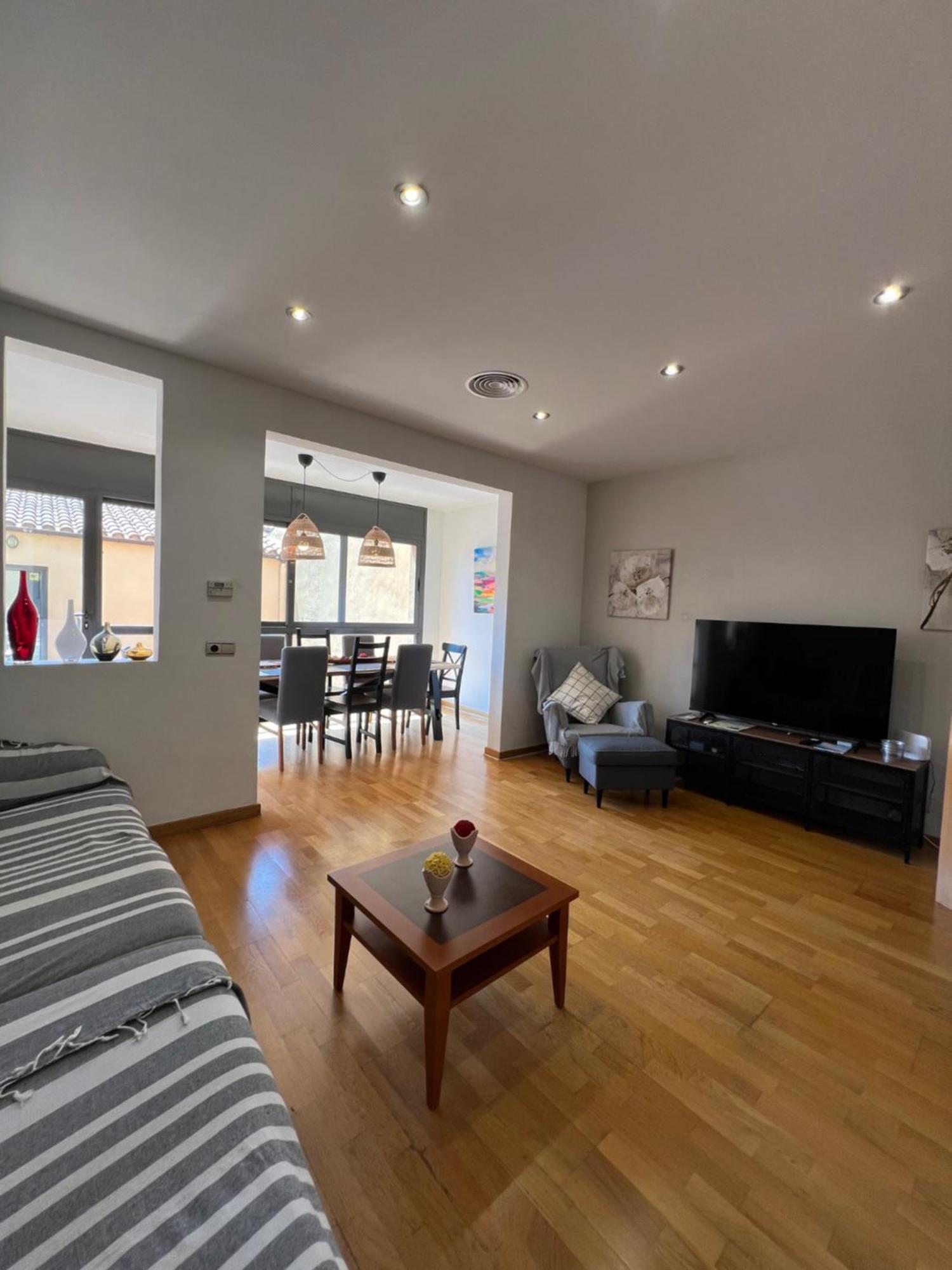فيلا Casa Neus, Casa Cerca De Barcelona سان فيلايو دي يوبريغات المظهر الخارجي الصورة